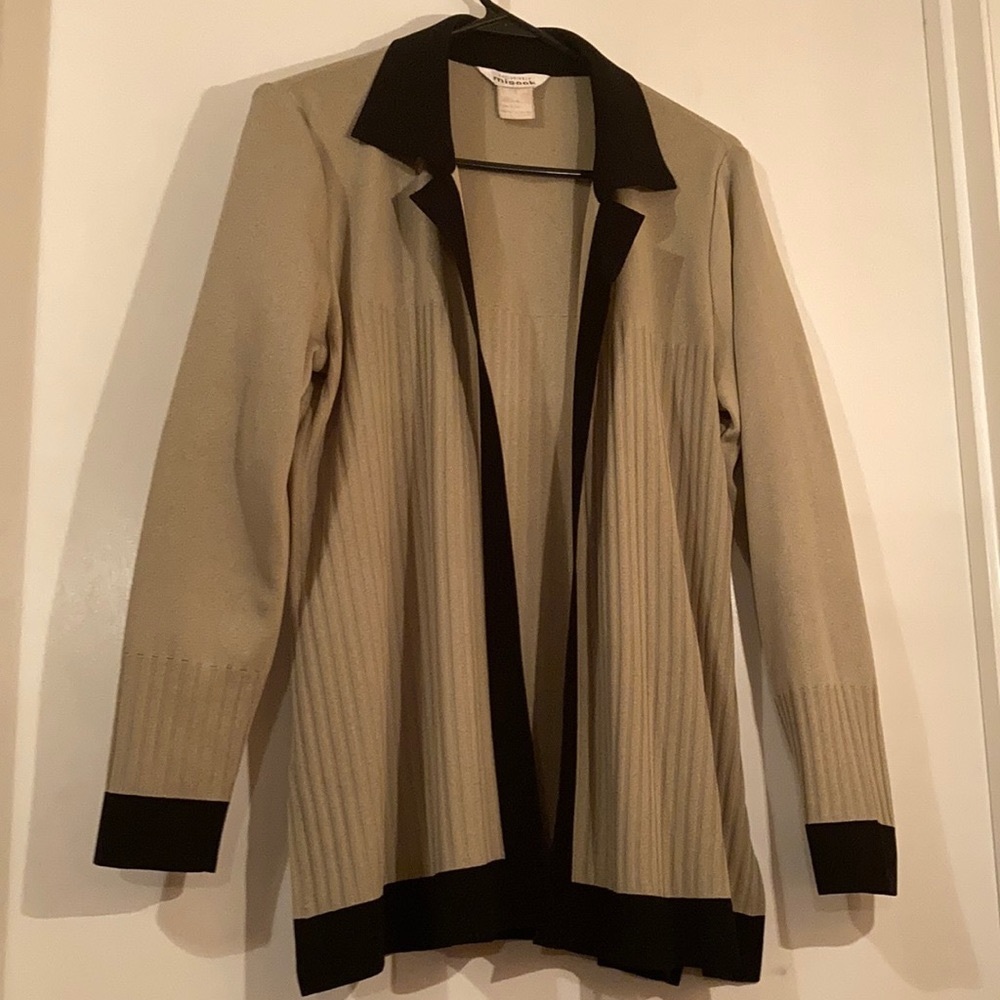 MISOOK Ribbed Green Cardigan/Jacket & Black Trim